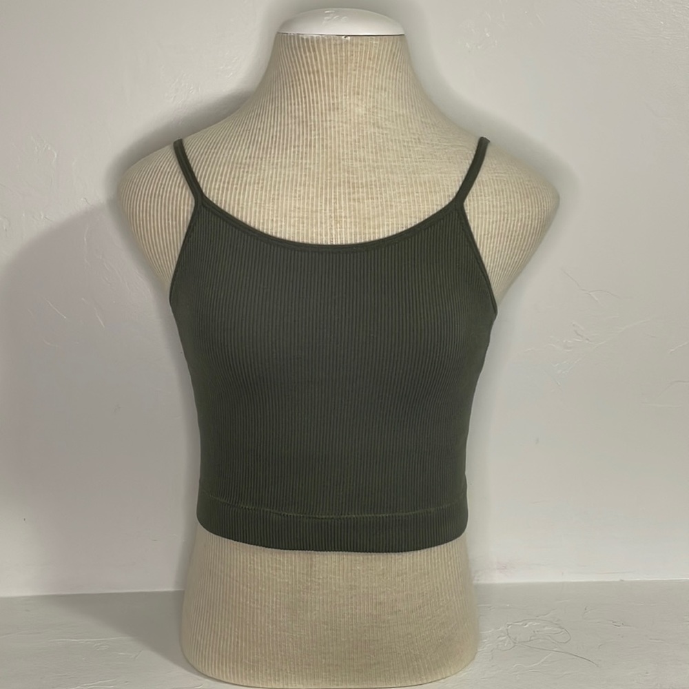 Zenana Olive cropped cami w/ removable pads S/M